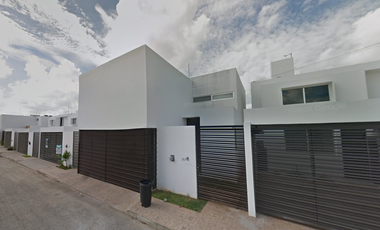 CASA A LA VENTA EN MONTEBELLO, MERIDA, YUCATAN, REMATE ADJUDICADO