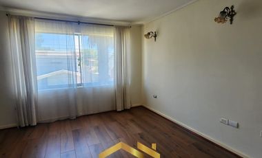 ENCANTADORA CASA EN VILLA SAN PEDRO