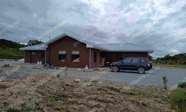 Parcela con casa a 10 minutos del centro