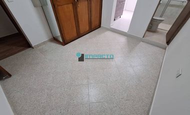 Se arrienda Apartaloft en el sector de Itagüí COD-526110