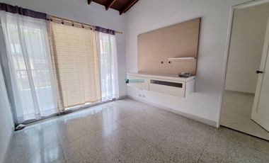 Se arrienda Casa Duplex en el sector de Estadio cód. 4267