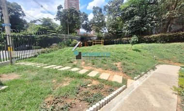 Se arrienda Apartamento en el sector de Itagüí COD-526106