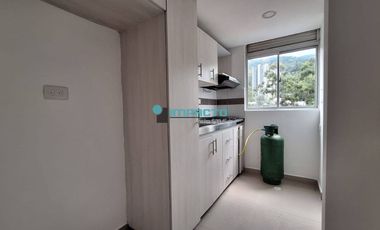 Se arrienda apartamento en el sector de la Tablaza COD-526108