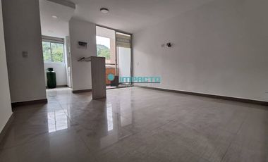 Se arrienda apartamento en el sector de la Tablaza COD-526108