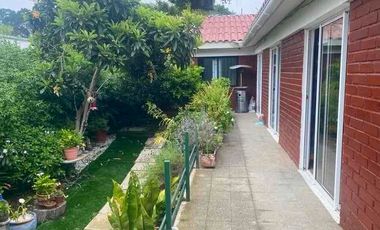 Casa en Venta – Paso Hondo, Quilpué | 1.300 m² terreno | 4D/3B | Piscina | 8.500 UF