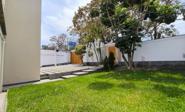 Alquiler De Residencia Amplia Y En Perfecto Estado, En San Isidro