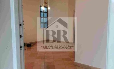 Urdesa Central – Alquilo casa amplia con suite y Terraza amplia excelente garaje para 2 carros