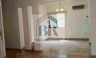 Urdesa Central – Alquilo casa amplia con suite y Terraza amplia excelente garaje para 2 carros