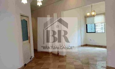 Urdesa Central – Alquilo casa amplia con suite y Terraza amplia excelente garaje para 2 carros