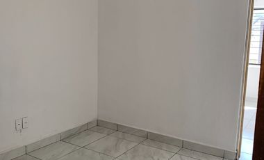 CASA EN RENTA COL. PARQUES DEL AUDITORIO, ZAPOPAN