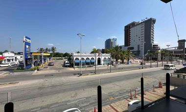 renta local plaza 202 av camarón sábalo