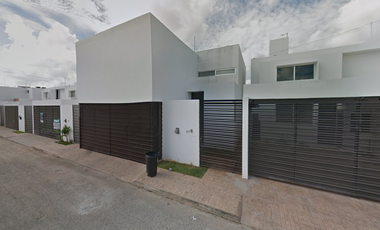 CASA EN VENTA EN MONTEBELLO MERIDA YUCATAN DE REMATE