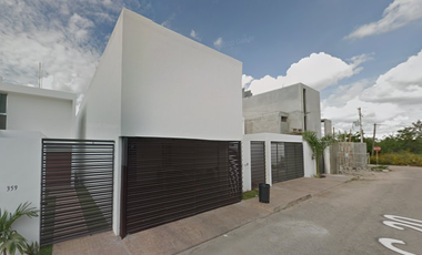 CASA EN VENTA EN MONTEBELLO MERIDA YUCATAN DE REMATE