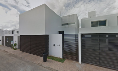 CASA EN VENTA EN MONTEBELLO MERIDA YUCATAN DE REMATE