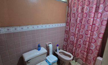 Departamento en Alquiler en Urdesa Central, Planta Baja, 2 Habitaciones, 2 Baños, Garaje, Sin Amoblar