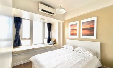Fully Furnished 2 Bed Unit with Bay View For Rent