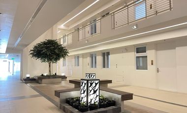 Fully Furnished 2 Bed Unit with Bay View For Rent