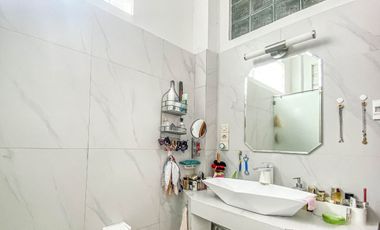 FOR SALE – CLASSIC MODERN 2-STOREY HOUSE IN UNGASAN, SOUTH KUTA, BALI Elegant Design - Private Pool - Prime Location Near Melasti & GWK