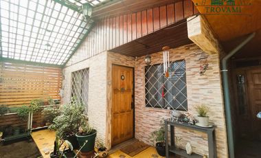 EN VENTA BELLÍSIMA CASA DE 1 PISO, VILLA PEHUEN, MAIPÚ