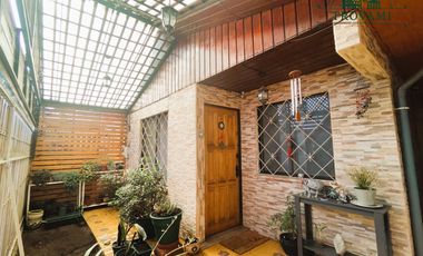 EN VENTA BELLÍSIMA CASA DE 1 PISO, VILLA PEHUEN, MAIPÚ