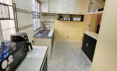 3BR HOUSE FOR SALE IN BF HOMES, PARANAQUE