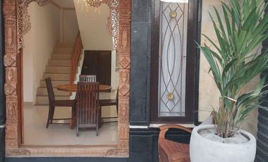 Rumah Nyaman 5 Kamar tidur dekat Kerobokan Badung Bali