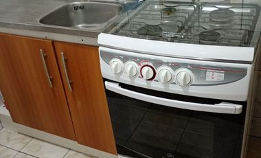 ARRIENDO DEPTO. AMOBLADO  AÑO CORRIDO 2026 CALLE VICUÑA MACKENNA, REÑACA  PASOS PLAYA