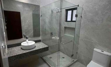 CASA RENTA CARRETERA NACIONAL