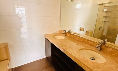 VENTA DE HERMOSO DUPLEX  SUPER FAMILIAR  Y ESPACIOSO