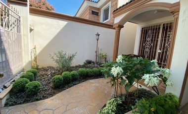 CASA EN VENTA EN SAN JERÓNIMO ZONA PONIENTE DE MONTERREY