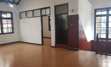 Rumah nyaman siap huni lokasi strategis