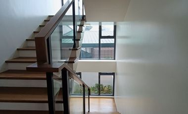 60M Two Storey Residential Unit with Attic and 4 Bedrooms for sale in Merville Paranaque City-JCR