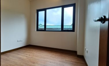 60M Two Storey Residential Unit with Attic and 4 Bedrooms for sale in Merville Paranaque City-JCR