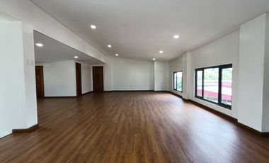 60M Two Storey Residential Unit with Attic and 4 Bedrooms for sale in Merville Paranaque City-JCR