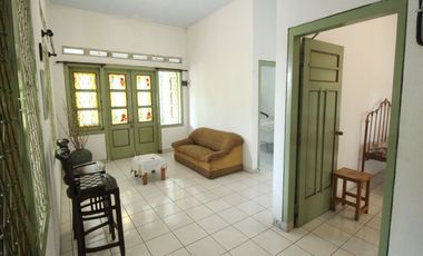Rumah Halaman Luas Tengah Kota, Cocok Untuk Homestay
