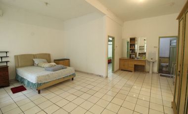 Rumah Halaman Luas Tengah Kota, Cocok Untuk Homestay