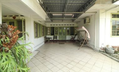 Rumah Halaman Luas Tengah Kota, Cocok Untuk Homestay