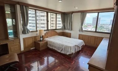 4-BR Condo at Promsuk Condominium near BTS Thong Lor