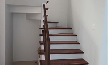 10M Pre-owned Two-Storey Single Attached RFO with 3 Bedrooms for sale in Tiera Casa Paranaque City-JCR