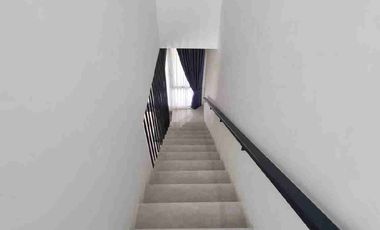 dijual rumah bagus di greenlake Citraland Surabaya barat