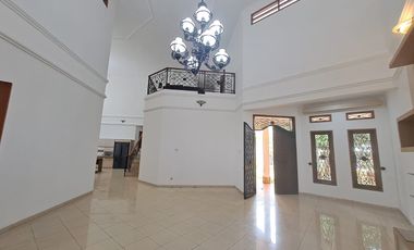 Rumah 2 lantai siap huni murah dan rapih cinere mas