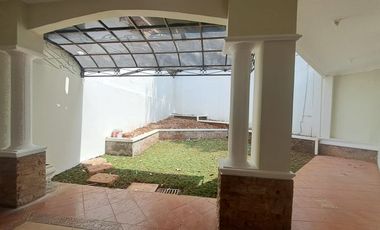 Rumah 2 lantai siap huni murah dan rapih cinere mas