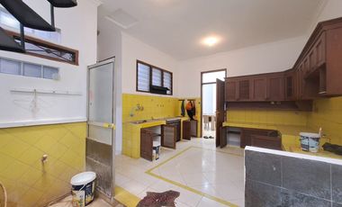 Rumah 2 lantai siap huni murah dan rapih cinere mas