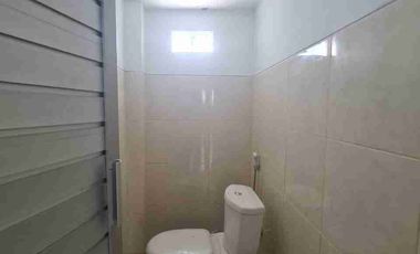 Ruko Strategis Pinggir Jalan Re Martadinata Jebres Solo, Depan Pasar Tanggul. Cocok Untuk Investasi Bisnis Maupun Usaha.