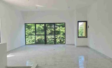 Ruko Strategis Pinggir Jalan Re Martadinata Jebres Solo, Depan Pasar Tanggul. Cocok Untuk Investasi Bisnis Maupun Usaha.