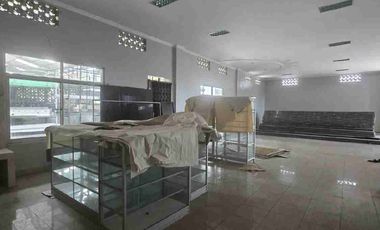 Disewakan Gudang Atau Ruang Usaha Atau Kantor Strategis Di Jalan Veteran Tipes Serengan Solo.