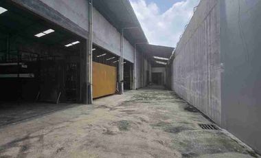 Disewakan Gudang Atau Ruang Usaha Atau Kantor Strategis Di Jalan Veteran Tipes Serengan Solo.