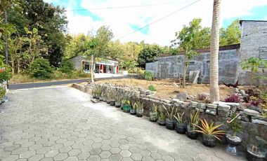 Dekat Mercubuana, Tanah Dijual, Tepi Aspal Lebar, Cocok U/ Usaha, Nyaman U/ Hunian