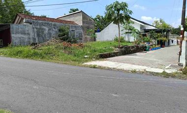 Dekat Mercubuana, Tanah Dijual, Tepi Aspal Lebar, Cocok U/ Usaha, Nyaman U/ Hunian