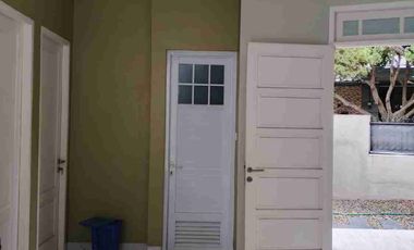 Rumah Cantik  Baru Renovasi Luas 355 m2 di Bekasi Jaya Indah, Bekasi Timur